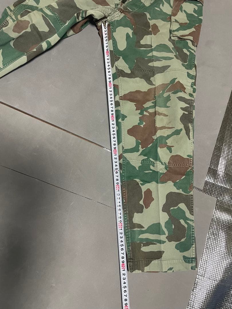 自衛隊　迷彩服　上下セット　補修あり