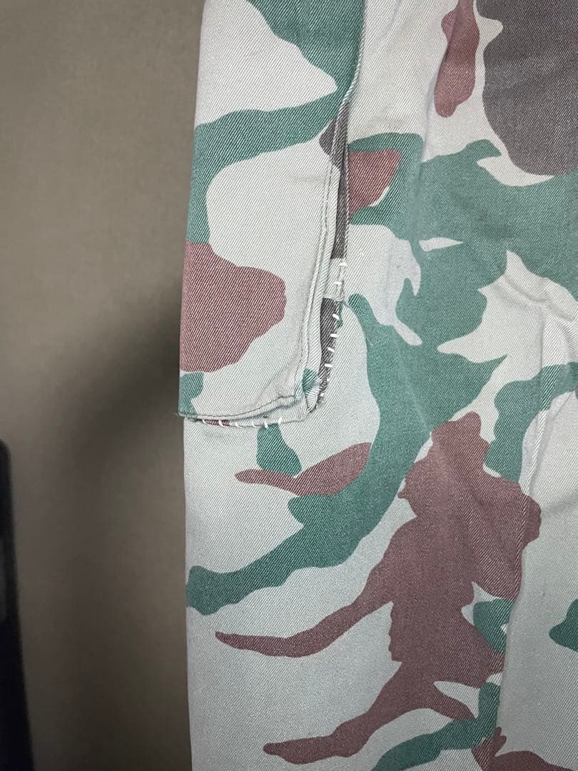 自衛隊　迷彩服　上下セット　補修あり