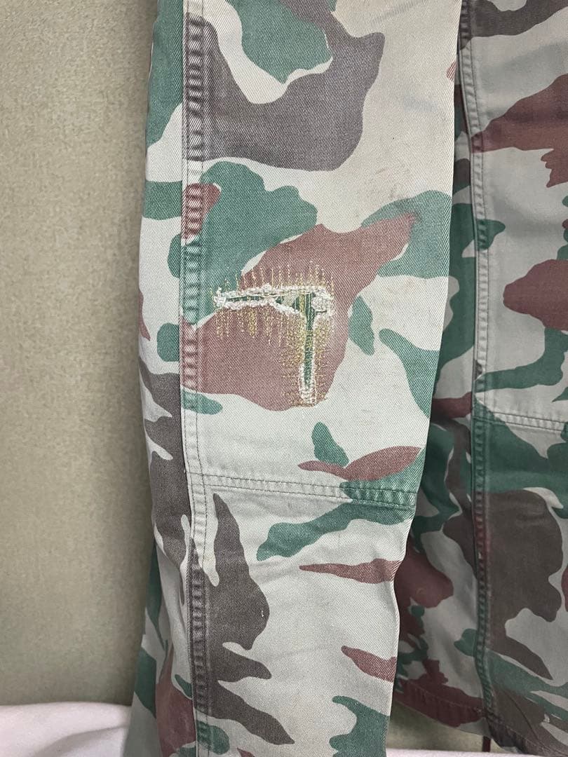 自衛隊　迷彩服　上下セット　補修あり