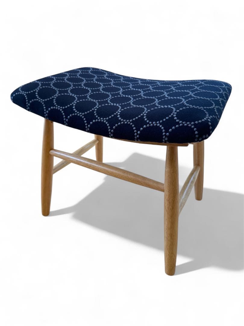 ミナペルホネン生地使用スツール　オットマン　イス　チェア　椅子　家具　インテリア