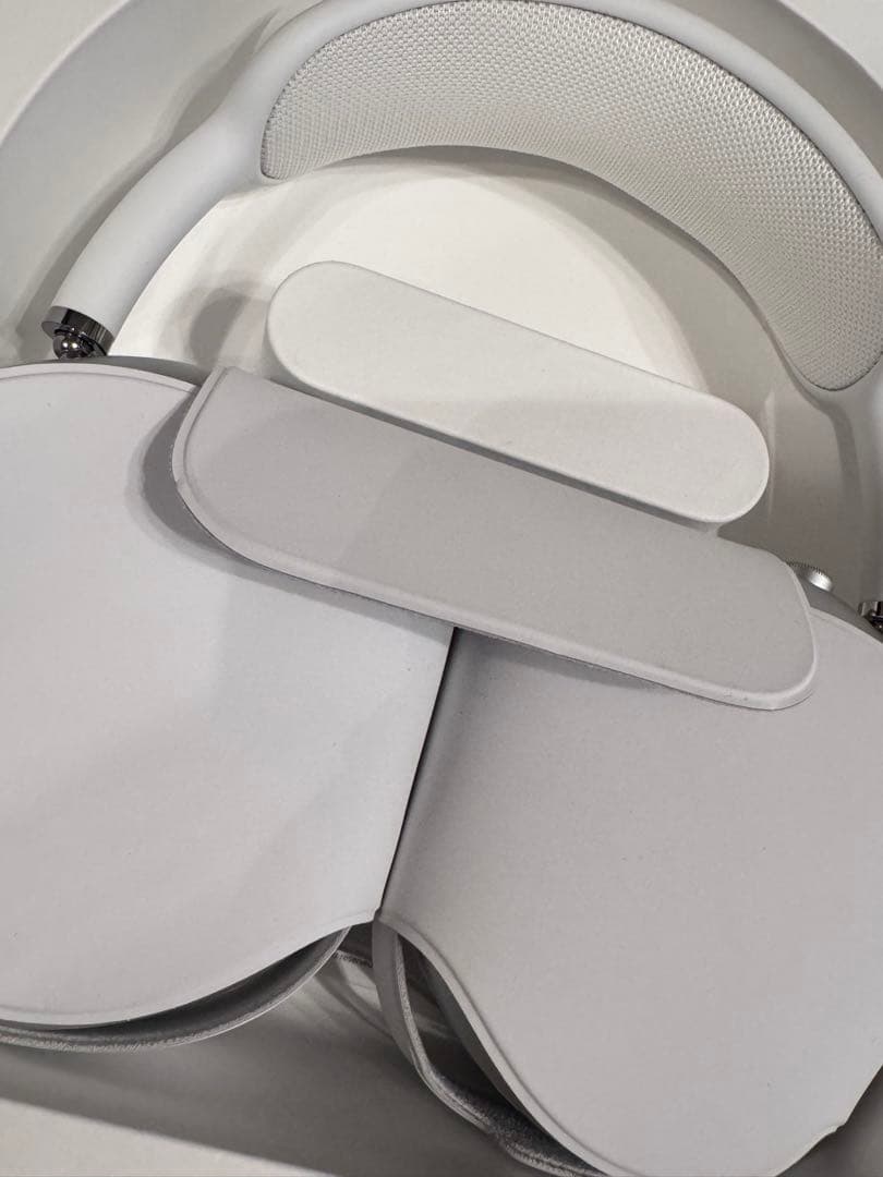 AirPods Max シルバー