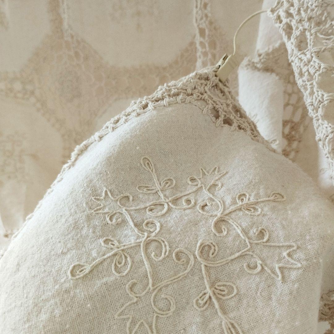 Vintageかぎ針編みレース　刺しゅうパネル　大判　マルチカバー