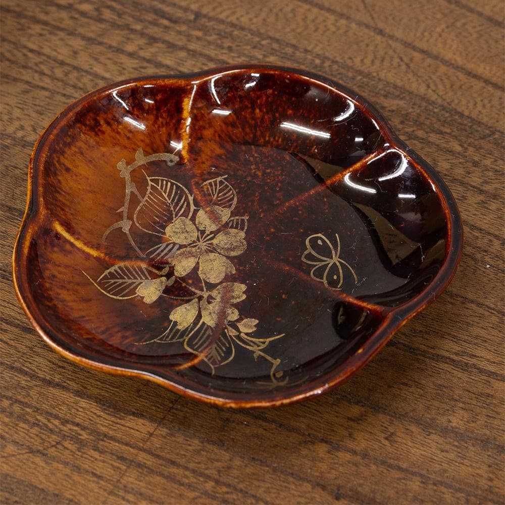 布志名焼 民芸 小皿4枚 桜型 桜絵 金彩 鉄釉