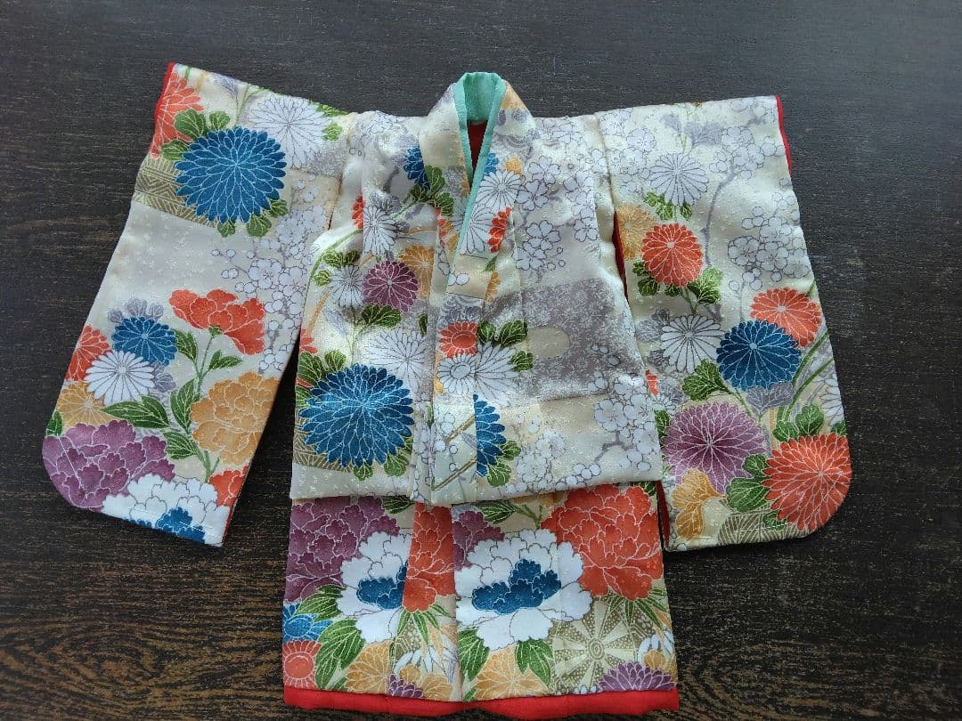 8号市松人形重ね衿付き着物、長襦袢セット(正絹)