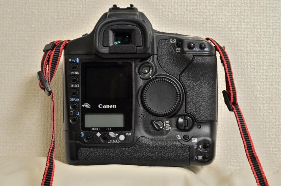【美品】Canon EOS-1D Mark II (バッテリー・充電器付)