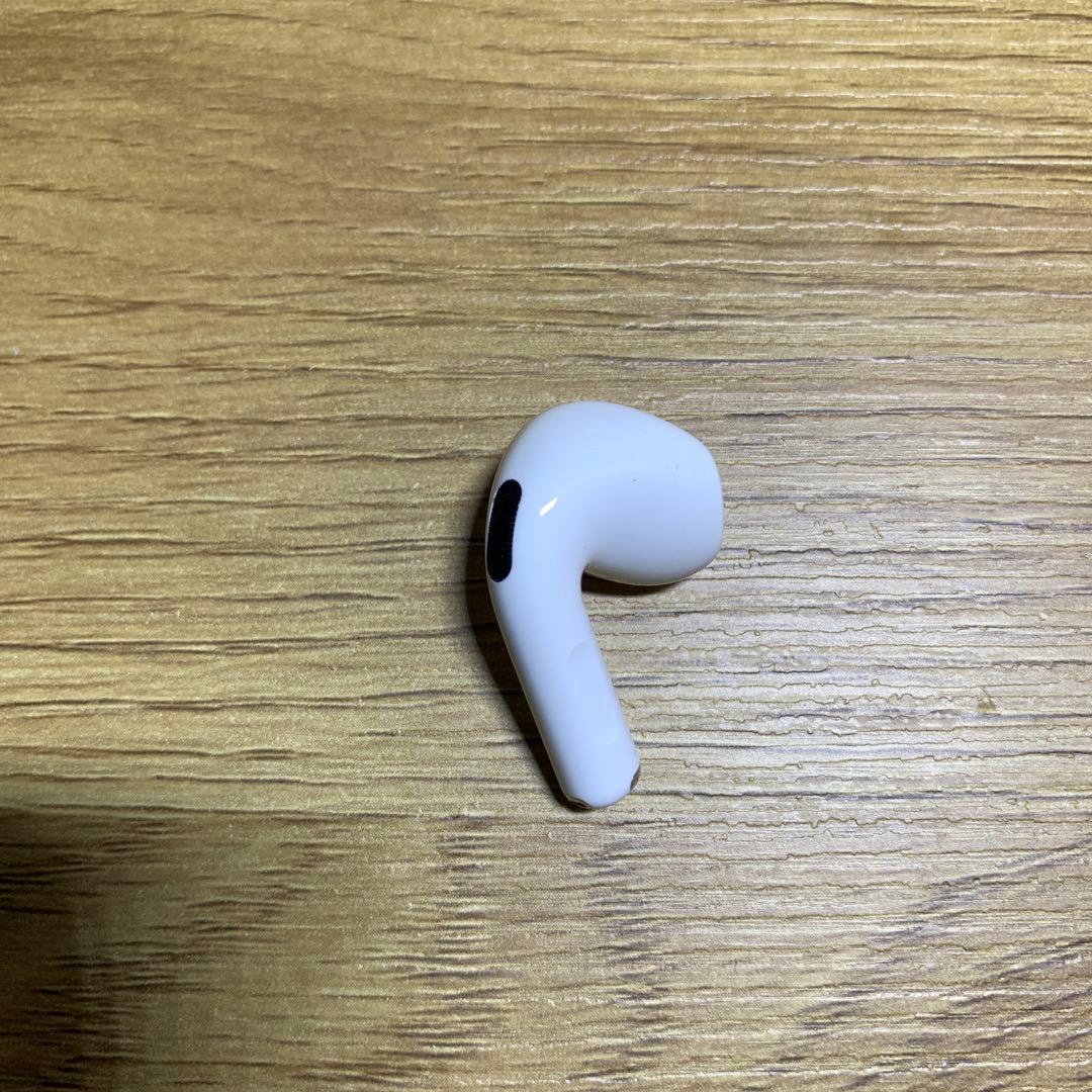 Apple AirPods 第4世代　A3050 右耳　右側　右