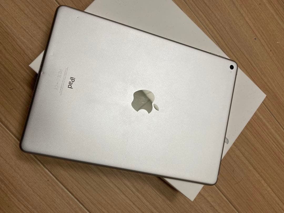 Apple iPad Air2 シルバー 本体 箱付き