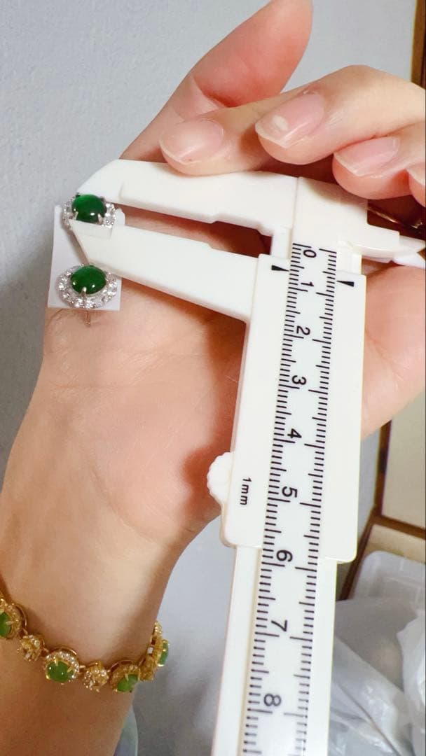 本翡翠グアテマラ産 氷辣緑帝王緑S925シルバーイヤリング NGTC鑑定