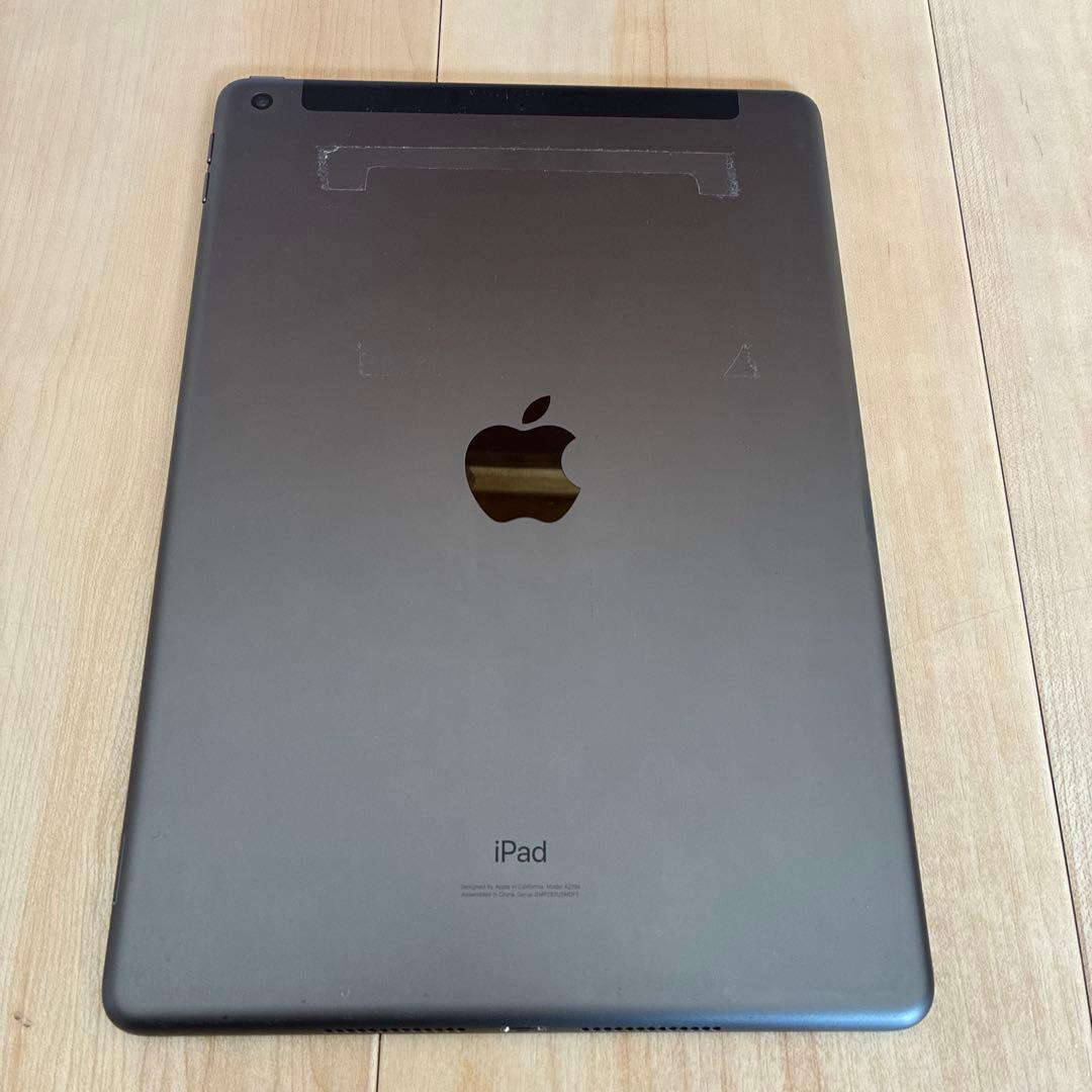 値下げしました　iPad 第7世代　32GB Wi-Fi ドコモ