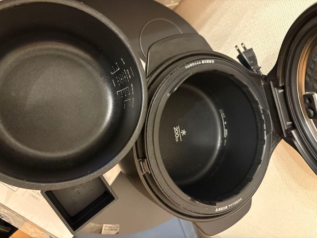 最終値下げ！早い者勝ち【BALMUDA The Gohan】 3合 炊飯器