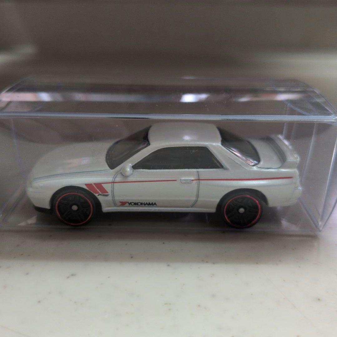 ホットウィール！スカイラインGT-R！９台セット！クリアケース付き！