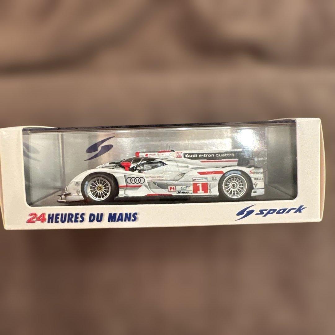 Audi R18 e-tron quattro ロッテラーサイン入り