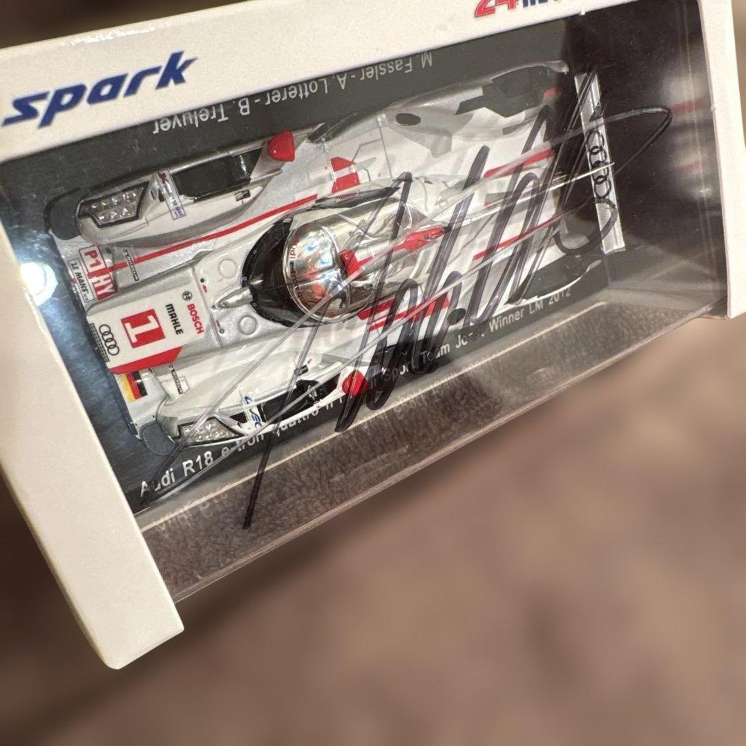 Audi R18 e-tron quattro ロッテラーサイン入り