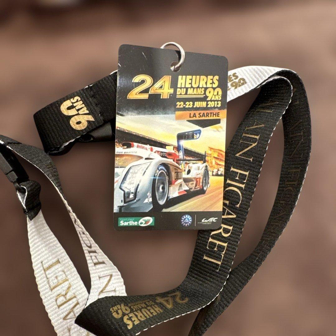 Audi R18 e-tron quattro ロッテラーサイン入り