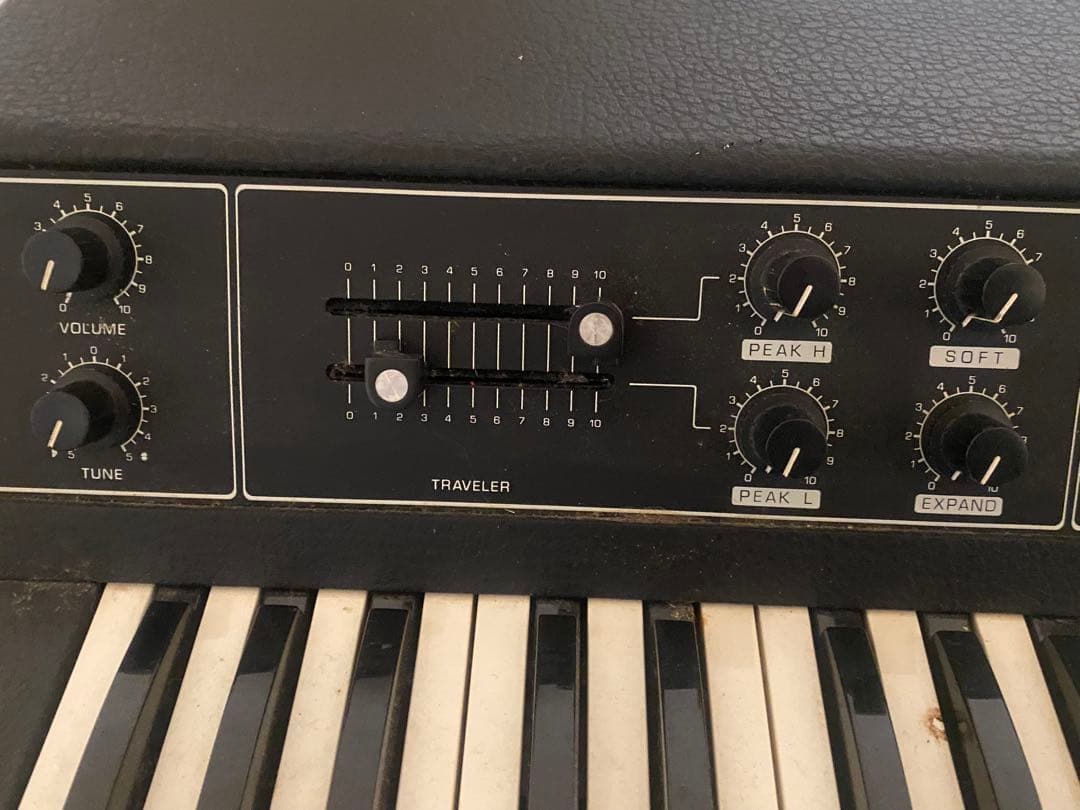 ビンテージ　KORG ポリフォニックアンサンブル PE-1000