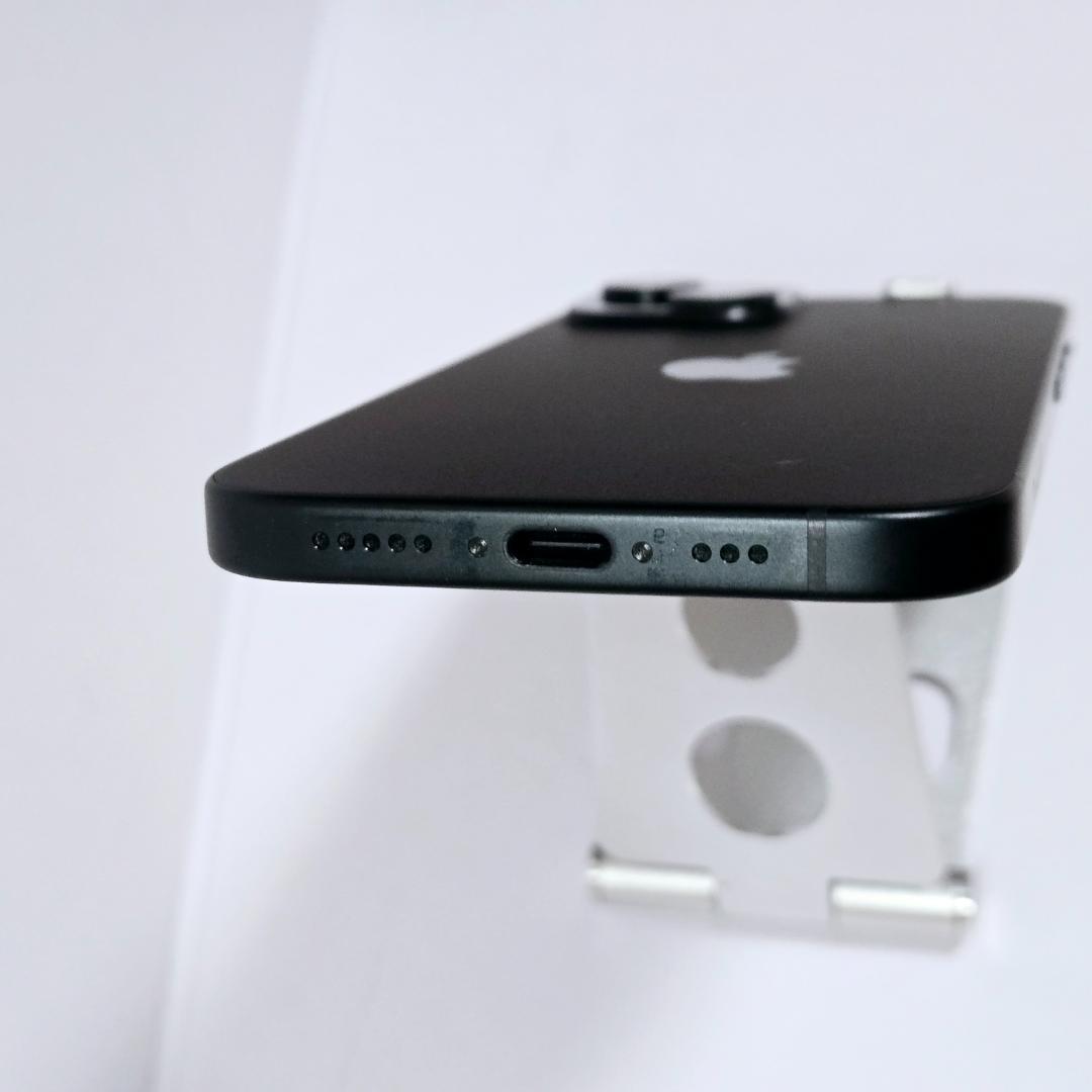 05 iPhone15 ブラック SIMフリー 美品 バッテリー95%