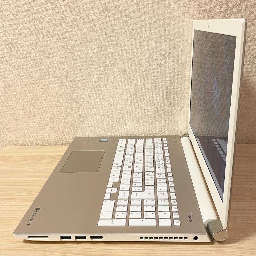 美品✨おしゃれゴールド✨カメラ付き 薄型ノートパソコン フルHD 快適SSD