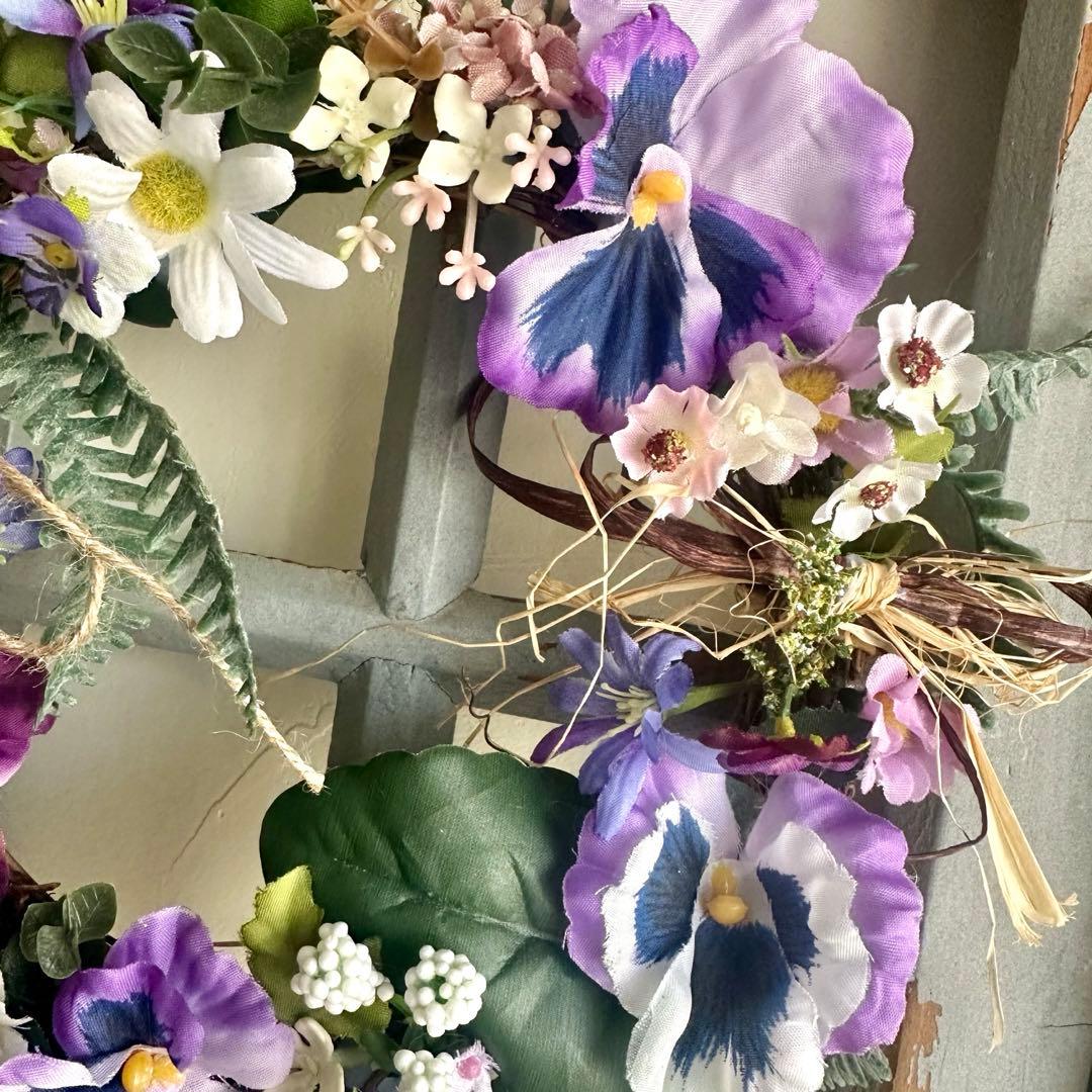 パンジーと小花がいっぱい春リース　スプリングリース　ナチュラル