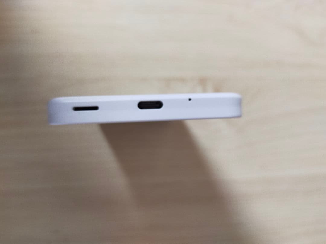 【SIMフリー】 AQUOS wish2　アイボリー