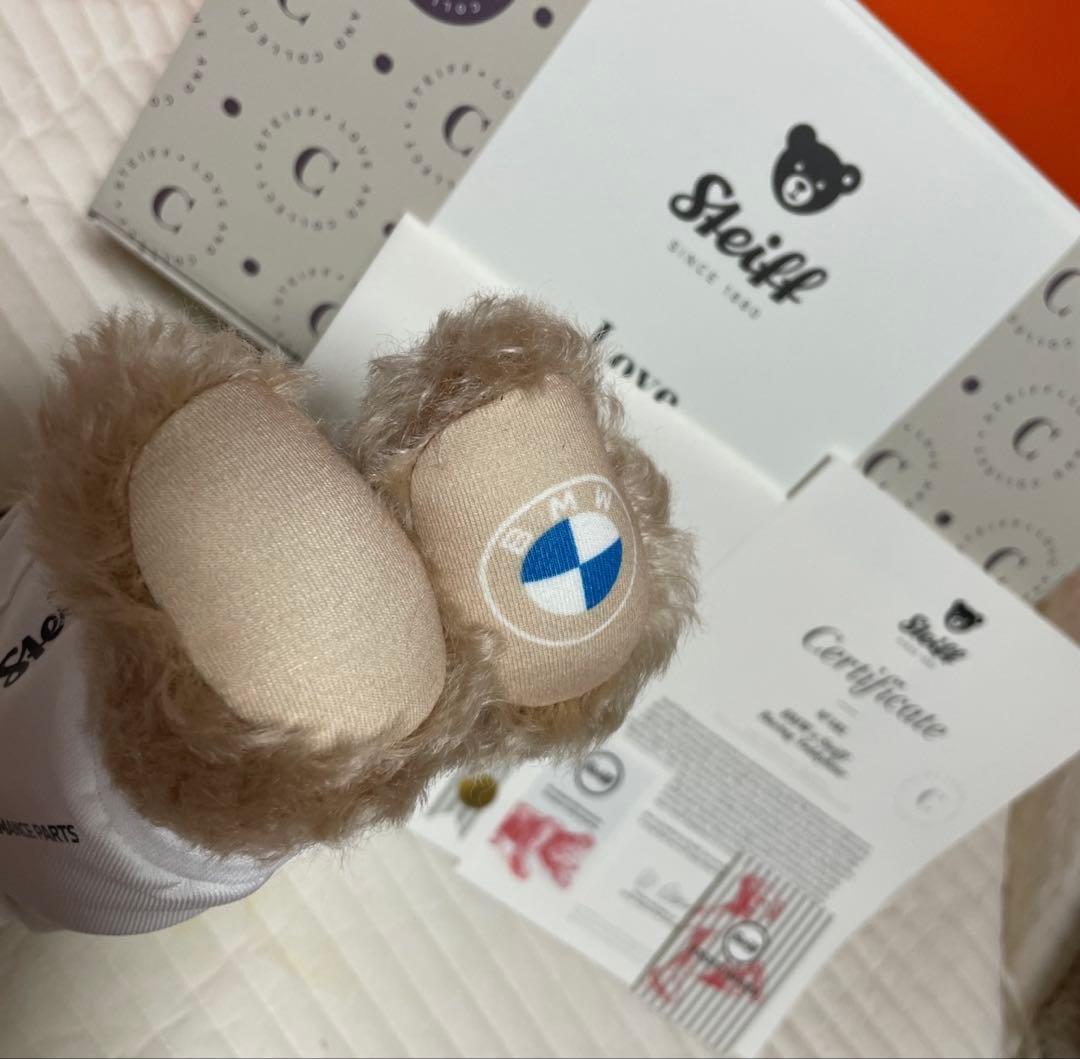 新品 × Steiff レーシング テディベア 2025