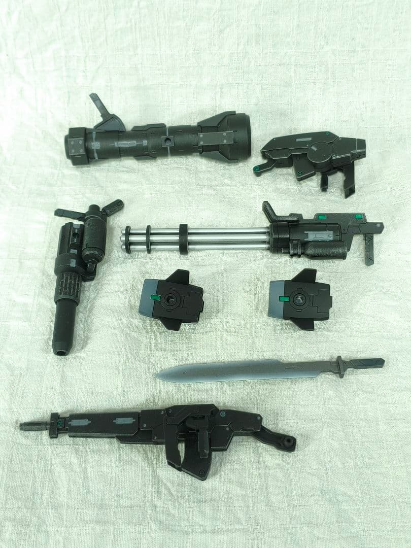 ト*ム様 コトブキヤ　フレームアームズ・ガール 輝鎚・甲　塗装完成品