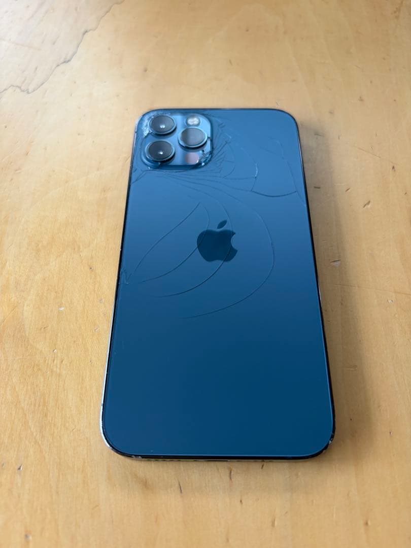 iphone12pro 本体 背面割れあり パシフィックブルー