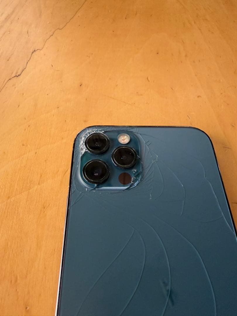 iphone12pro 本体 背面割れあり パシフィックブルー