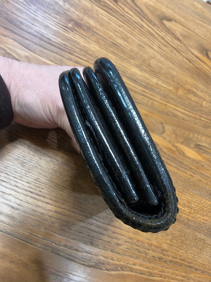黒レザー長財布 シャークレザーウォレット
