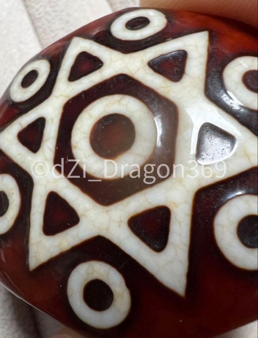 【幻の逸品 ／ 一点限り】上肯龍紋藏伝火供八卦七星陣特殊七眼八大梵字板天珠
