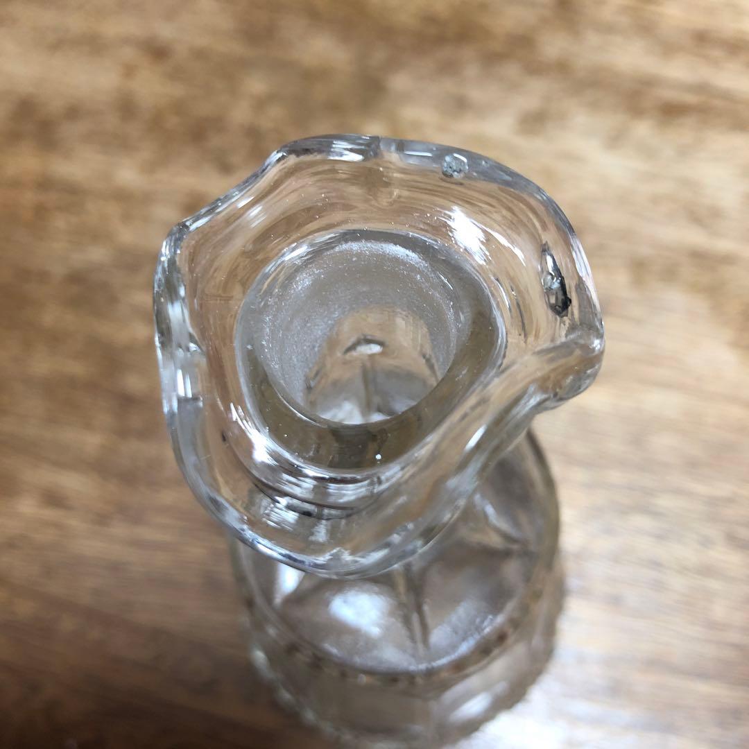 蓋付きガラス瓶　プレスガラス　レトロ