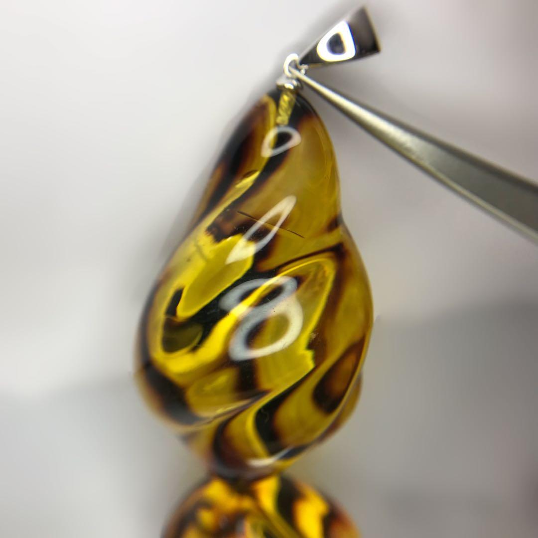 k18WGホワイトゴールド55.63ct 天然琥珀ネックレスペンダントトップ