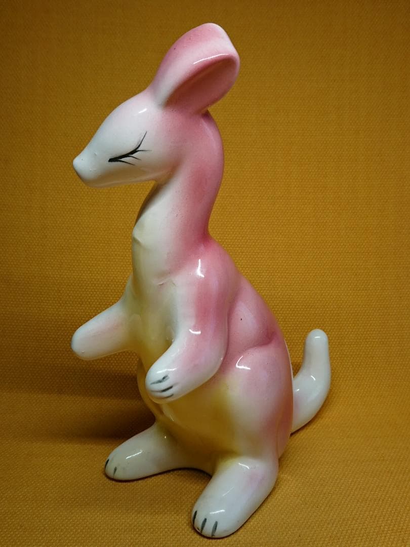 【美品】カンガルー　陶器　オブジェ　置物　インテリア　工芸品　美術品　A3383