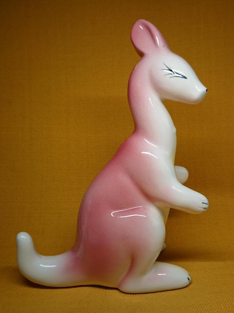 【美品】カンガルー　陶器　オブジェ　置物　インテリア　工芸品　美術品　A3383