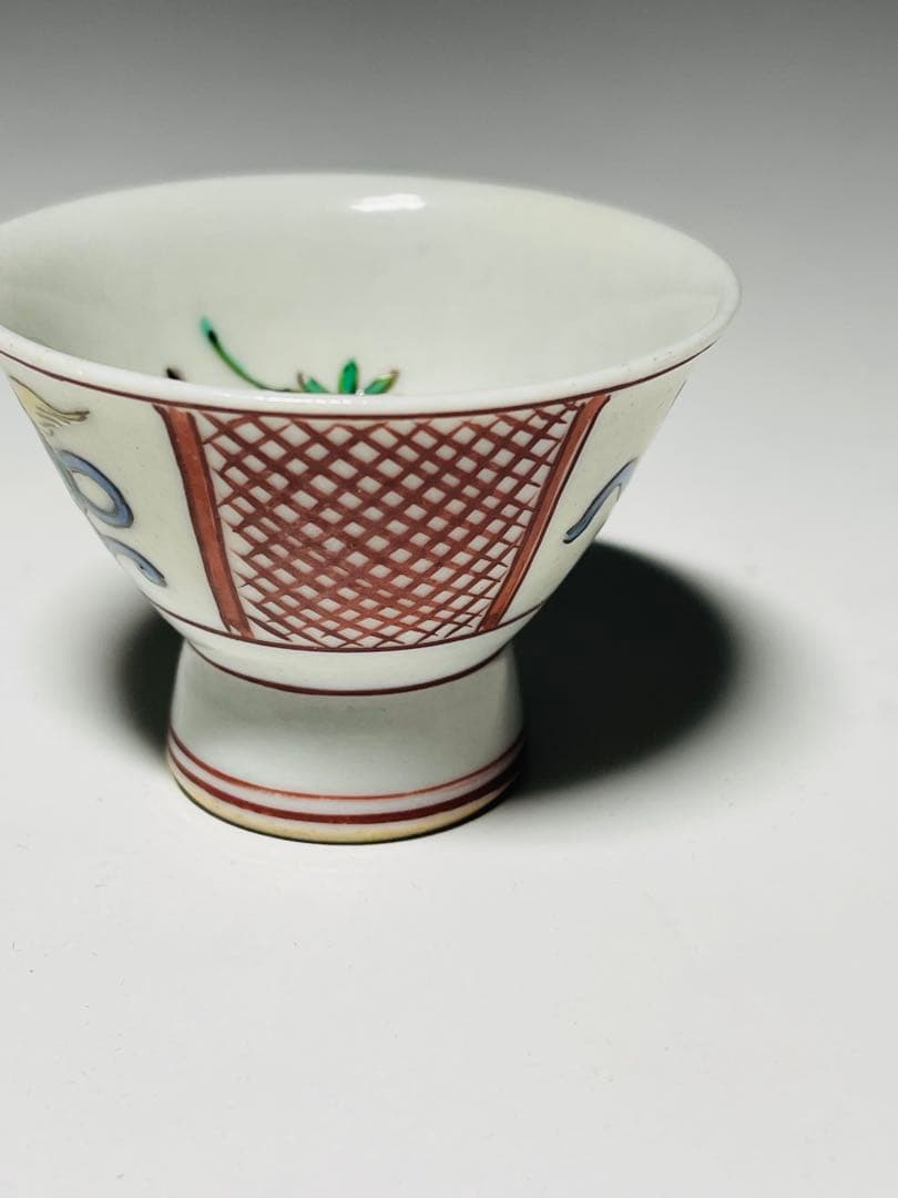 人間国宝 初代 徳田八十吉作 （八十吉銘) 彩絵　酒盃一對