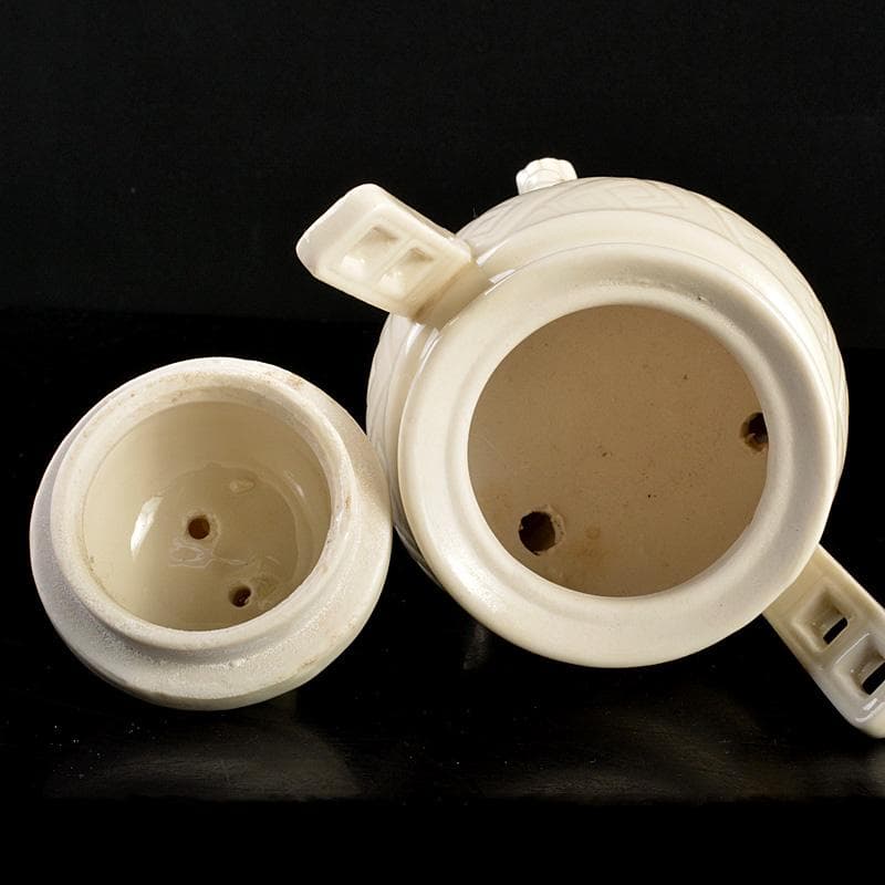 中国美術　徳化窯白磁　獅子摘　三足香炉　C　6267