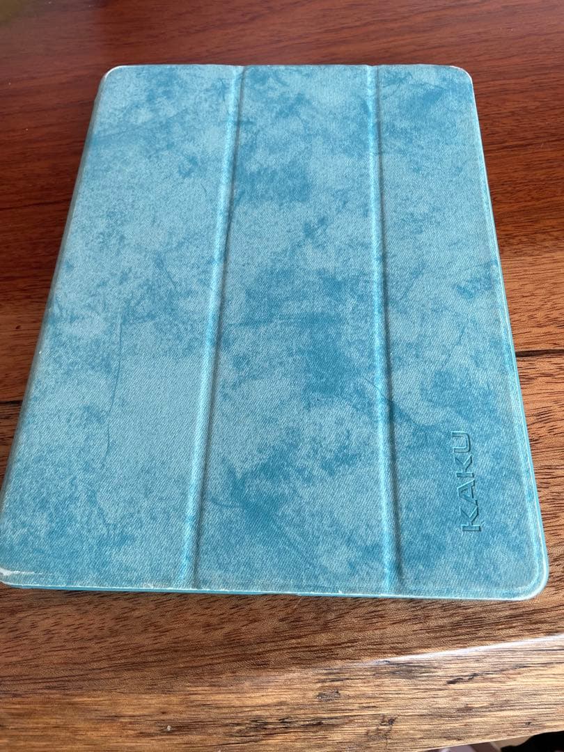 iPad 第7世代 32GB シルバー Wi-Fiモデル バッテリー容量79%