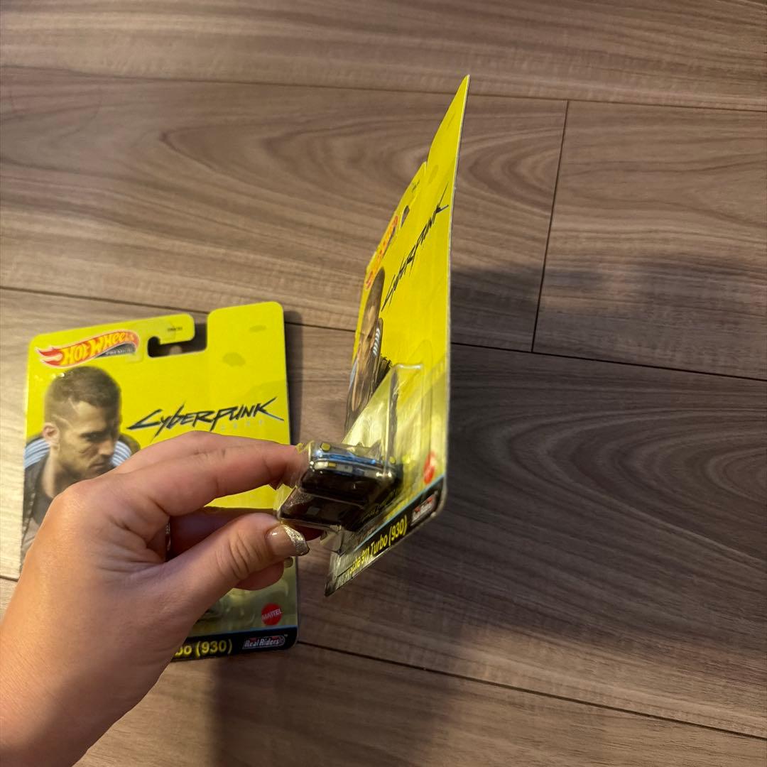ミニカー Hot Wheels Cyberpunk Porsche 911 Turbo