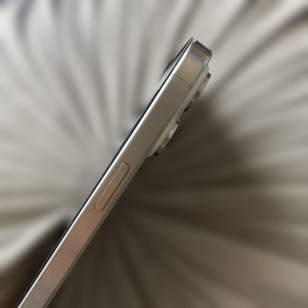 果物 【美品】iPhone 15 Promax 256GB ホワイト