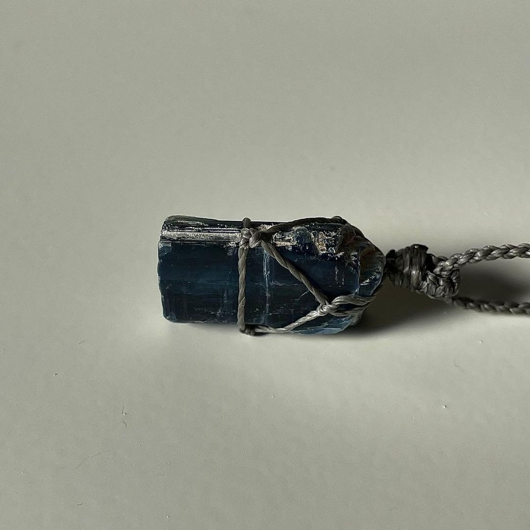 カイヤナイト ネパール産 ＊ ハンドメイド マクラメペンダント ネックレス ⑥