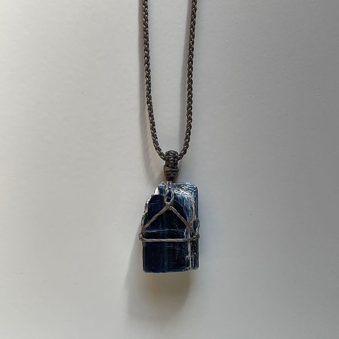 カイヤナイト ネパール産 ＊ ハンドメイド マクラメペンダント ネックレス ⑥