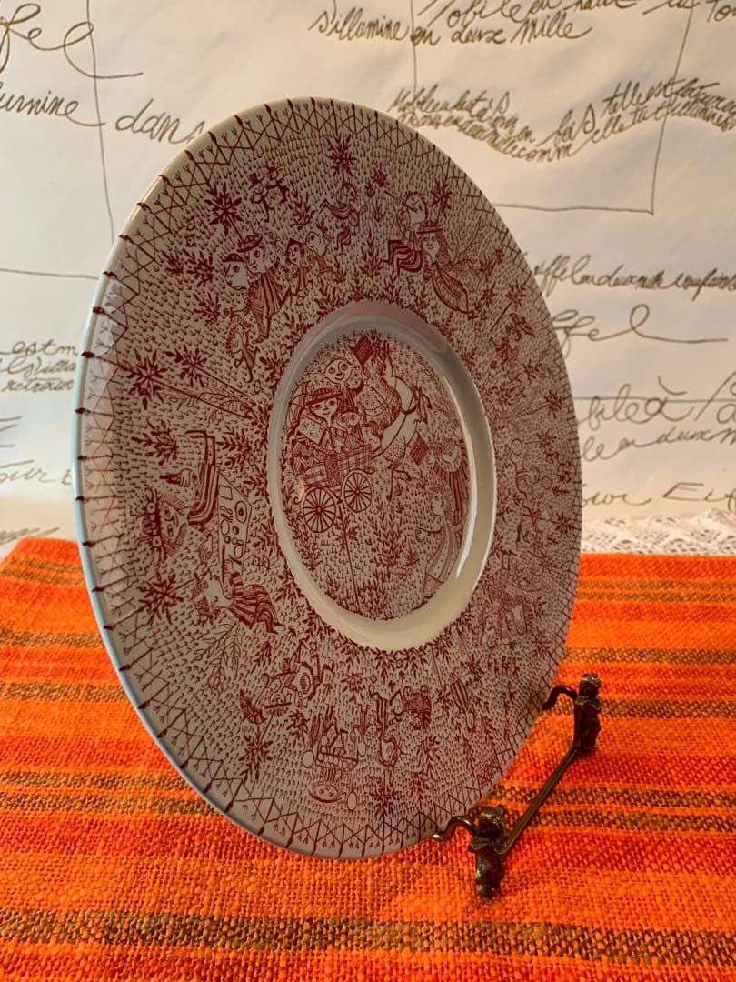 ビヨンヴィンブラッド　ビンテージのレアな初期の絵の皿！公園で楽しく遊んでます！A