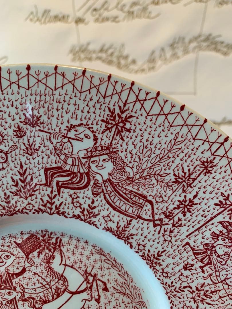 ビヨンヴィンブラッド　ビンテージのレアな初期の絵の皿！公園で楽しく遊んでます！A