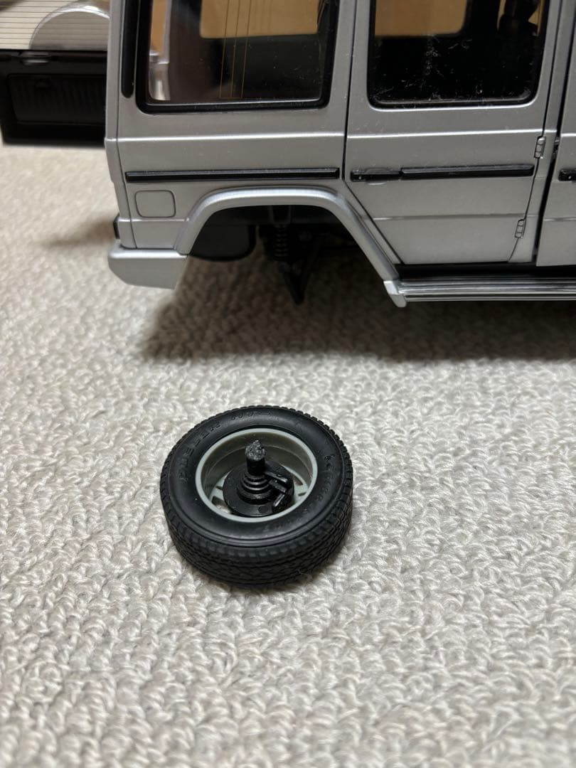 値下げAUTO ART メルセデス・ベンツ Gクラス ミニカー　1/18ジャンク