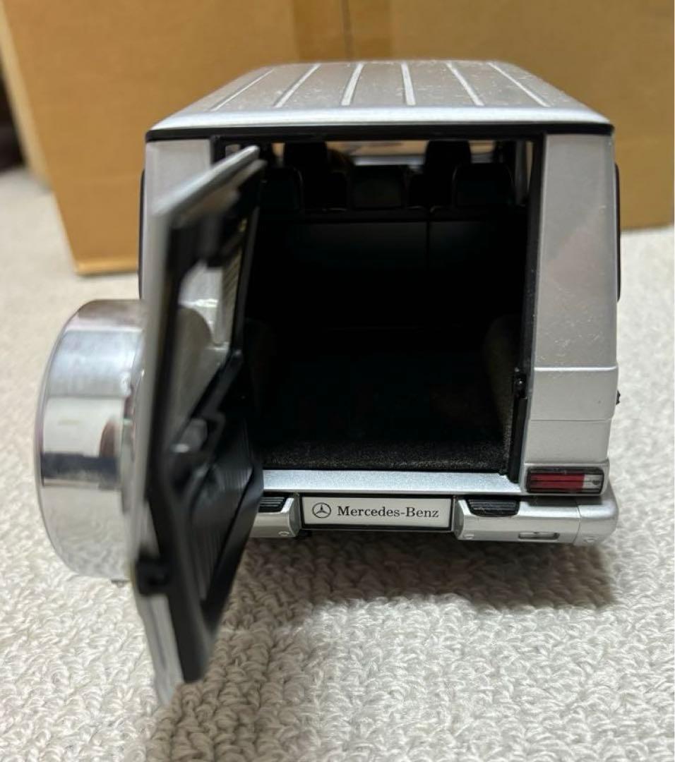 値下げAUTO ART メルセデス・ベンツ Gクラス ミニカー　1/18ジャンク