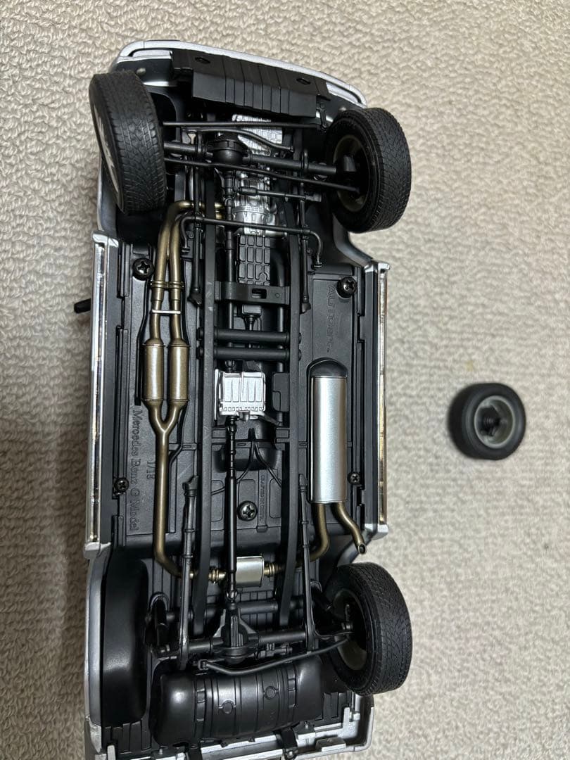 値下げAUTO ART メルセデス・ベンツ Gクラス ミニカー　1/18ジャンク