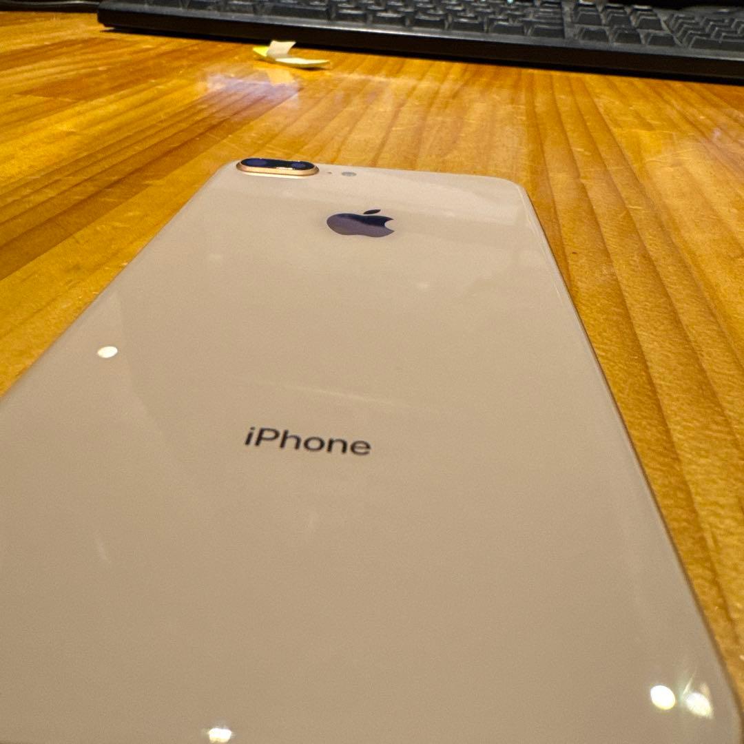 iPhone 8 plus 256GB 美品 本体のみ SIMロック解除済