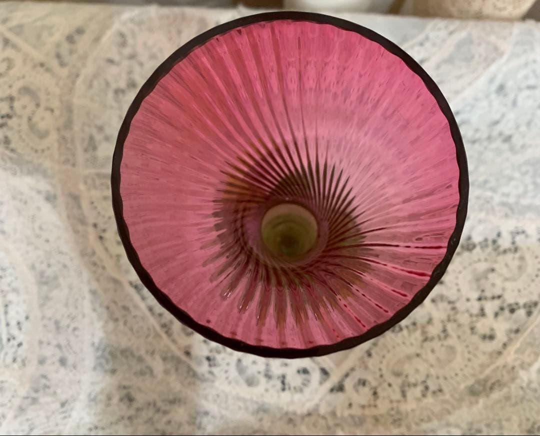 ヴェネチアンガラス　フラワーベース　花瓶　ピンクとグリーン