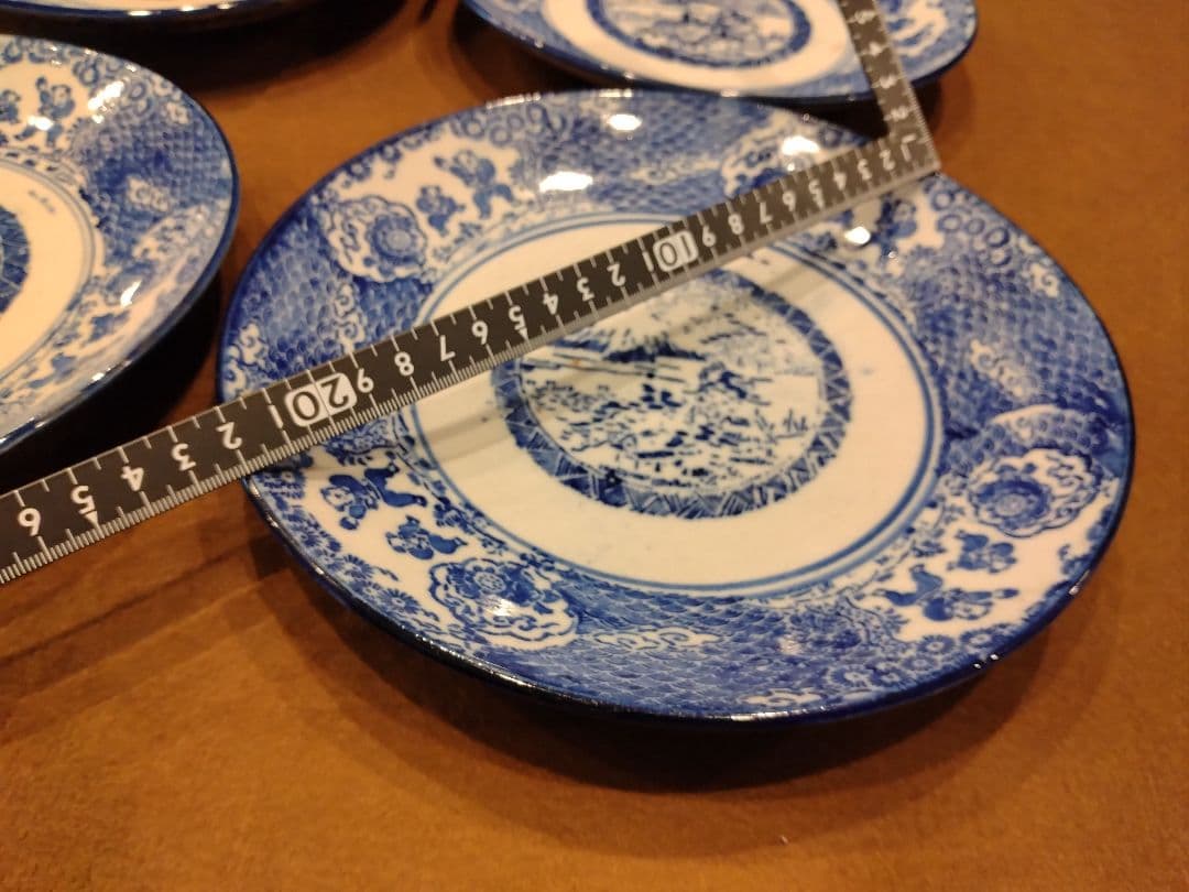 骨董品　染付　印判　中皿　富士山と山水図　牡丹唐草　童　波　雲　　4枚セット