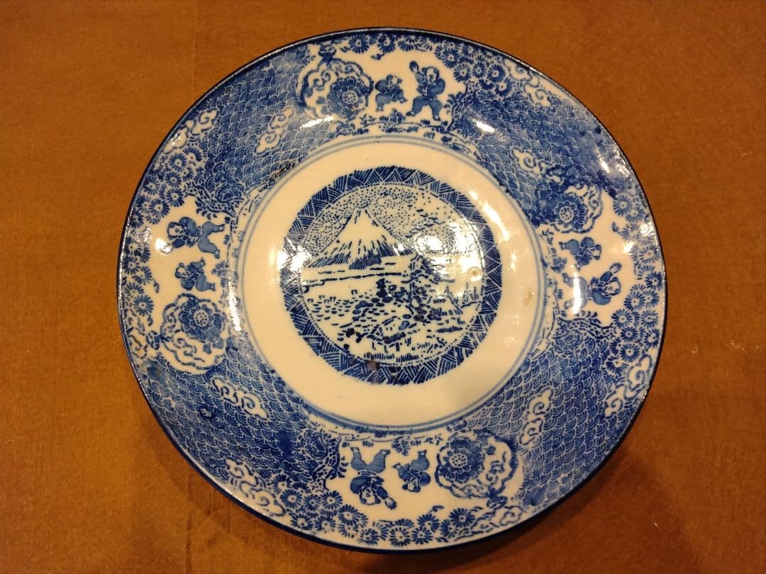 骨董品　染付　印判　中皿　富士山と山水図　牡丹唐草　童　波　雲　　4枚セット