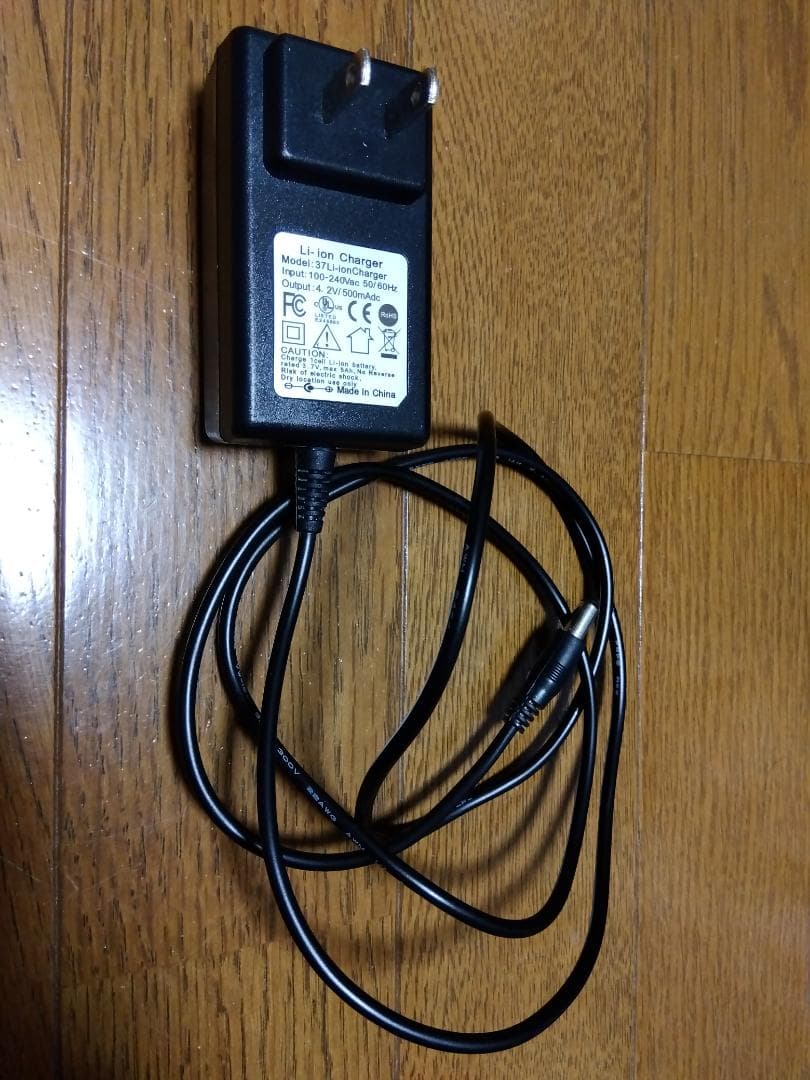 【美品】カスタムライトセーバー KR SABER製「KIT FISTO」モデル